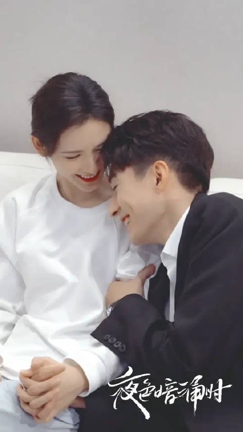 “夜色夫妇”居家时光，开启许总+莫儿模式