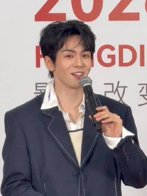 曾舜晞十岁到横店 获文荣奖年度荣耀青年男演员