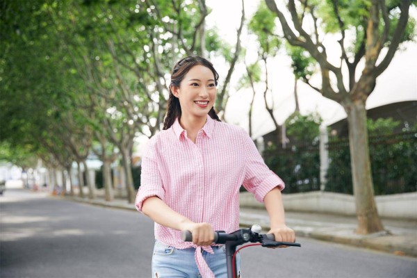 已婚女人想你想疯了的时候，不会主动联系你，但会默默去做这些事