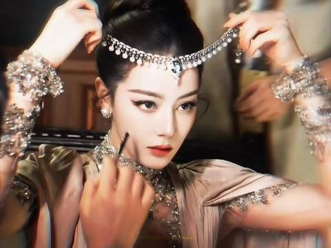 这跟女王加冕有什么区别