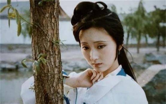 林黛玉原型：差点嫁给雍正成皇妃，与曹雪芹青梅竹马却被流言所害