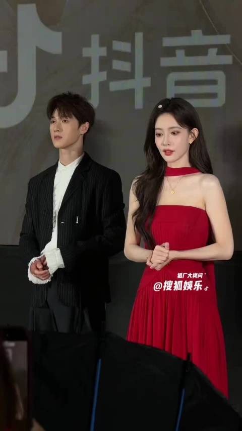 孟子义李昀锐合体跳暮晚摇