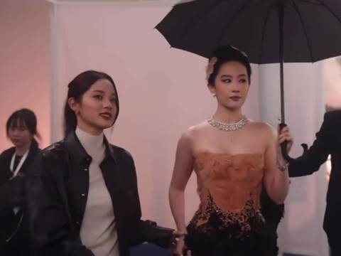 “女明星和她的策划师” 太美了，刘亦菲×欧阳娜娜都在闪闪发光