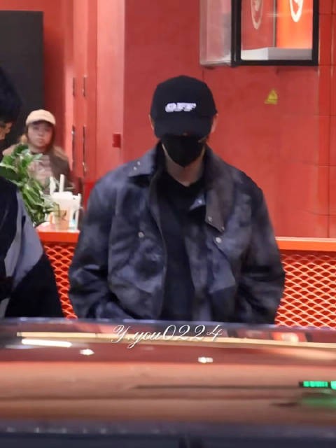 不想管世界纷扰了反正丁程鑫连着去了两天舞室 刚下班