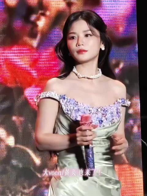 现场直接被震撼到，黄英真的不愧是大vocal，实力太顶了！