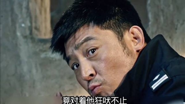 男人好心救下一条小狗，狗狗却用一生守护主人！