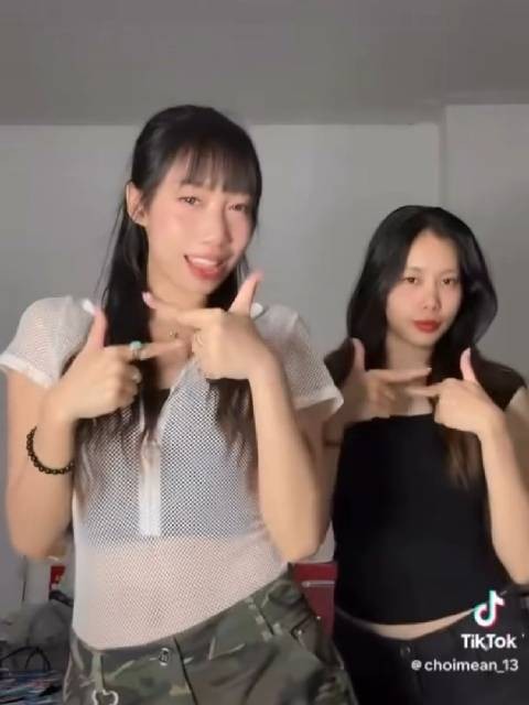 泰区巴黎世家staff跳Final Call 一如既往的支持Nong pp