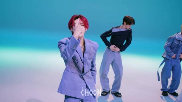 AND2BLE登STUDIO CHOOM跳French Kissing舞台