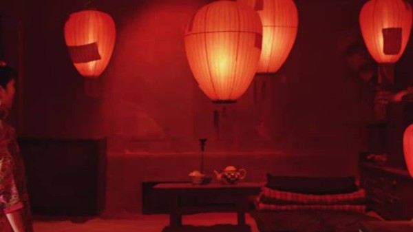 颂莲发现雁儿的秘密,得知了二太太卓云的真面目