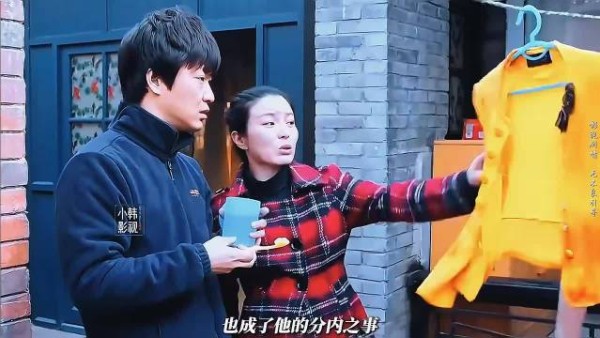 罗耀辉翻旧照痛哭，错失盛开各自成家